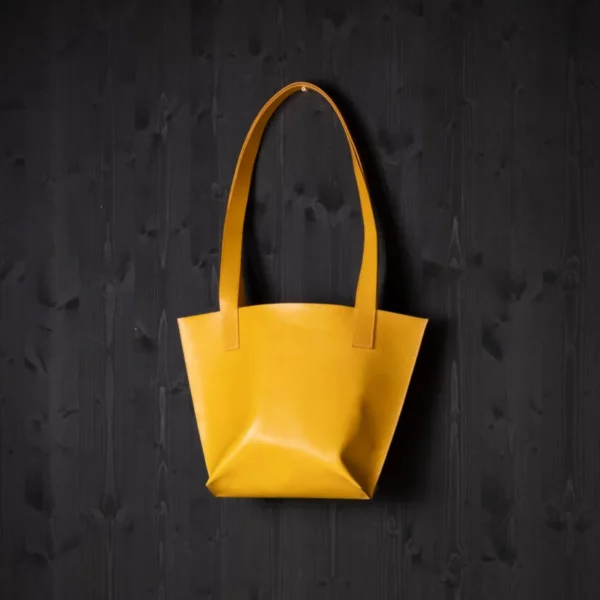 sac en cuir jaune