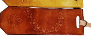 Marquer page Cuir sur Mesure